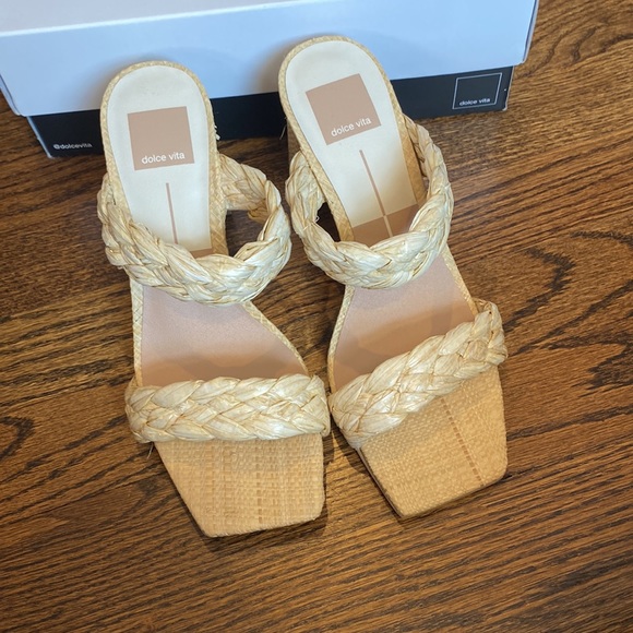 Dolce Vita Paily Heels - Picture 4 of 10